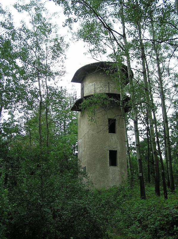 P9175258.JPG - rozhledna Neštětická hora - rozhledna, ze které není vůbec nic vidět